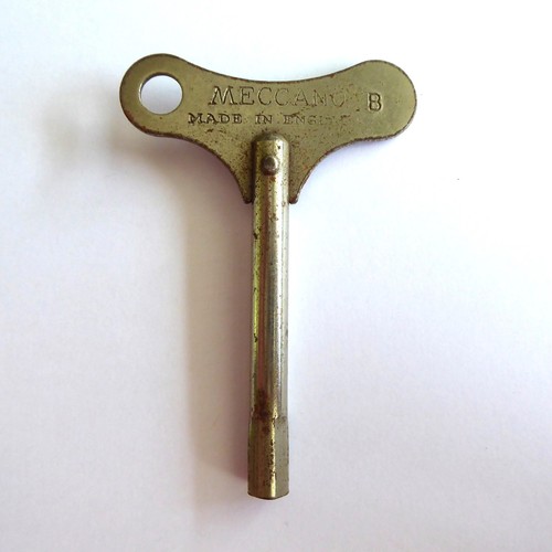 Vintage meccano clockwork - meccano, b