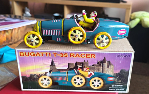 Bugatti racer clockwork - t-35,