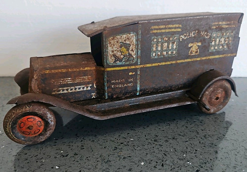 Vintage pre war 1930s wells - pre,