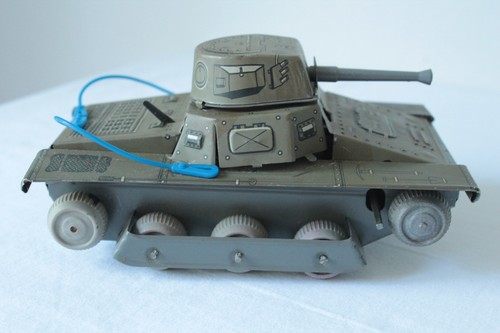 Vintage mettoy tinplate - vintage,