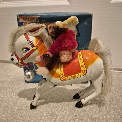 Vintage clockwork wind - vintage, wind-up
