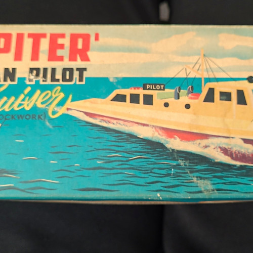 Ideal pilot cabin cruiser - ideal,