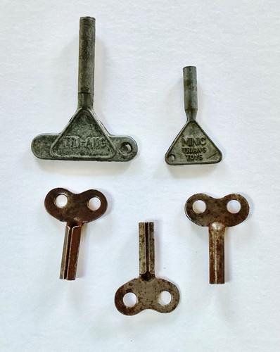 Vintage wind up keys - vintage,