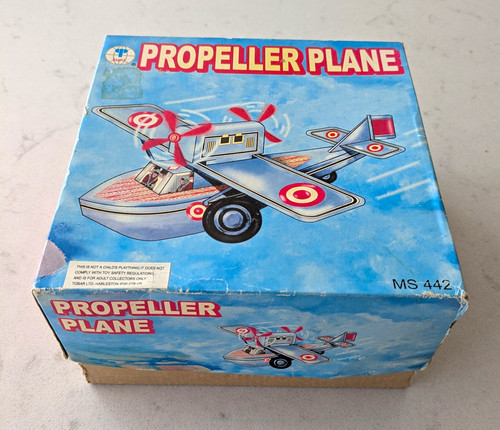 442 propeller plane vintage - propeller,