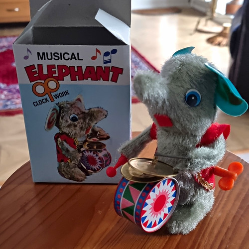 Musical elephant clockwork - musical,
