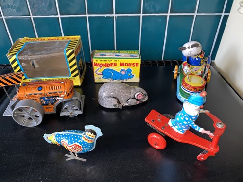 Vintage clockwork tinplate - vintage,