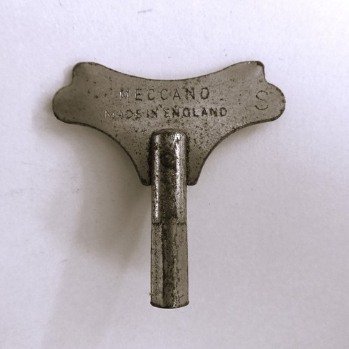 Vintage meccano clockwork - s,